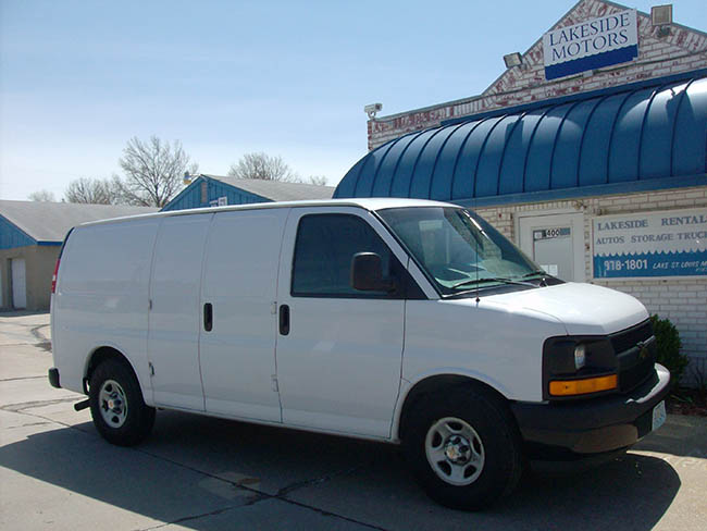 15 passenger van